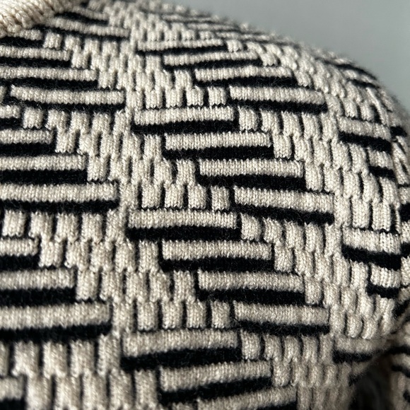TORY BURCH Women's Geometric Wool Sweater - Picture 3 of 6